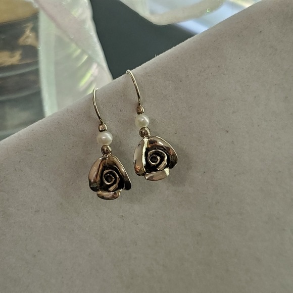 PZ ISRAEL Sterling Rose Earrings with White Cultured Pearl 1.25”L - Picture 10 of 15